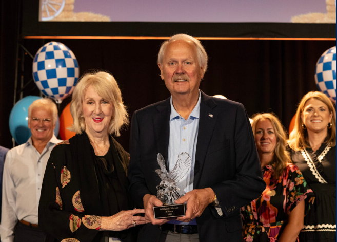 BKCW's tweet photo. We're incredibly proud to share that our Chairman, Bill Kliewer, has been honored with the 2025 Drex Foreman Award by the Independent Insurance Agents of Texas (IIAT).

You can learn more about this achievement and Bill's impact in this article from IIAT:
https://t.co/YJjz3Od8Lw https://t.co/dErTH1928l