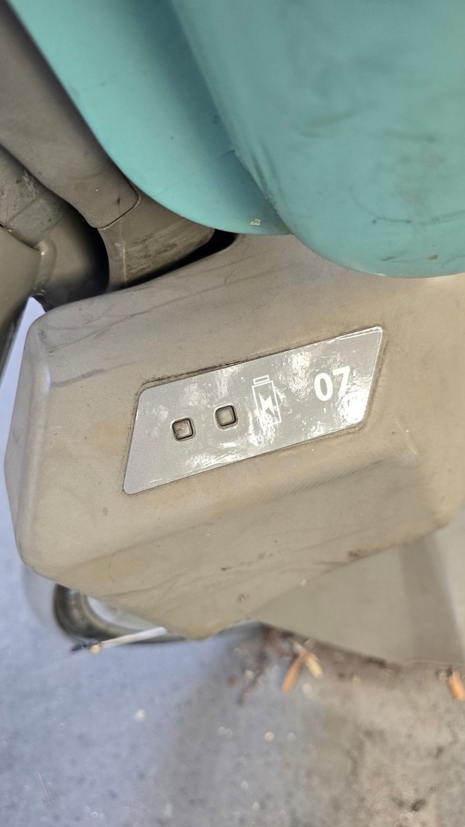 Bonjour <a href="/velib/">Vélib' </a> pourquoi toutes les bornes sont éteintes? Il y a un souci dans toutes les stations?
Et au fait, comment faire pour contacter le groupe d'utilisateurs officiel velib qui represente les usagers? (Celui qui assiste aux AG)
Merci