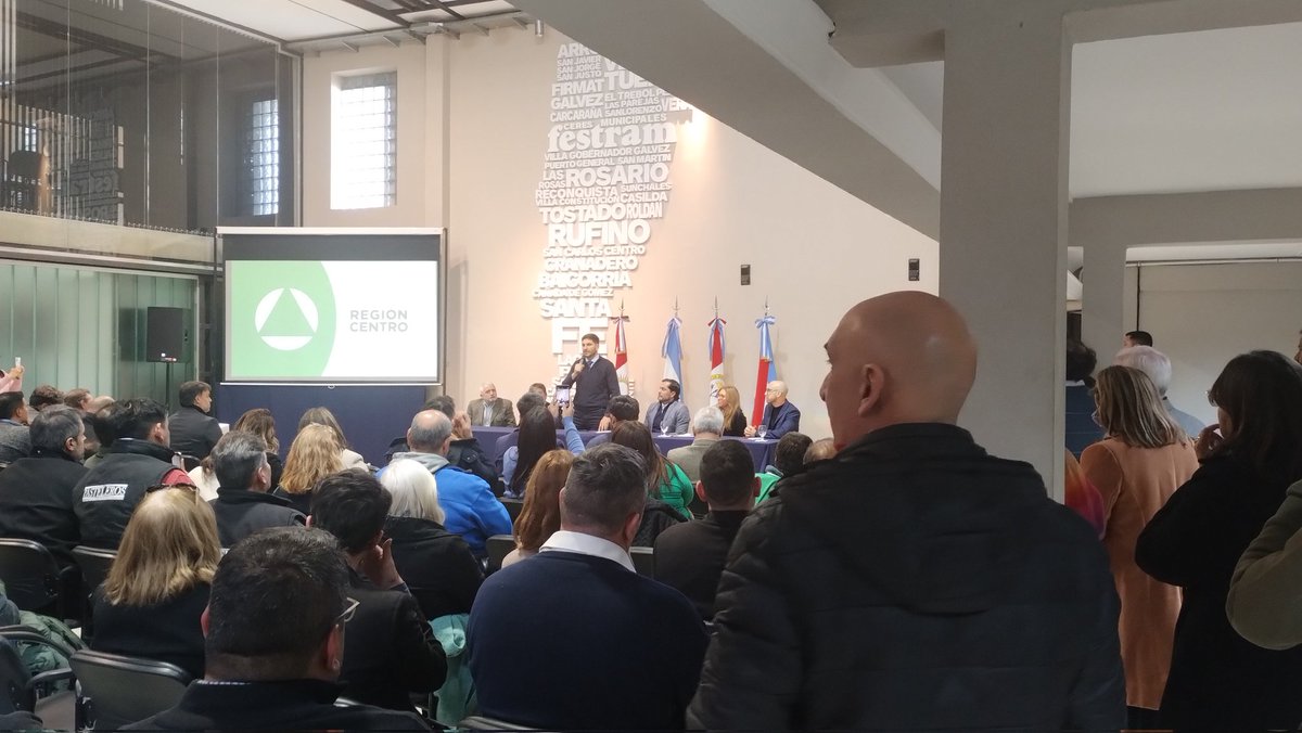 OBSERVATORIO DE LA REGIÓN CENTRO 

Acompañe la presentación del Observatorio regional sobre la AI, con la firma de ministros de las provincias junto a nuestro gobernador <a href="/maxipullaro/">Maximiliano Pullaro</a>