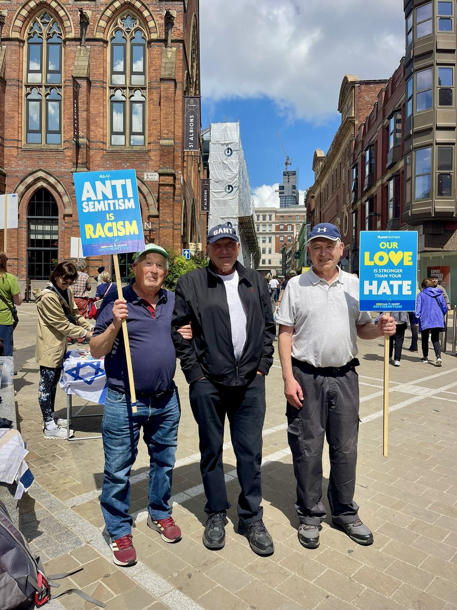 LeedsleadsAA's tweet image. The never-ending fight against antisemitism and disinformation continues! A good and largely positive day was had in Leeds yesterday. We owe our trusty team of volunteers a huge thank you for their support and dedication to the cause. ❤️