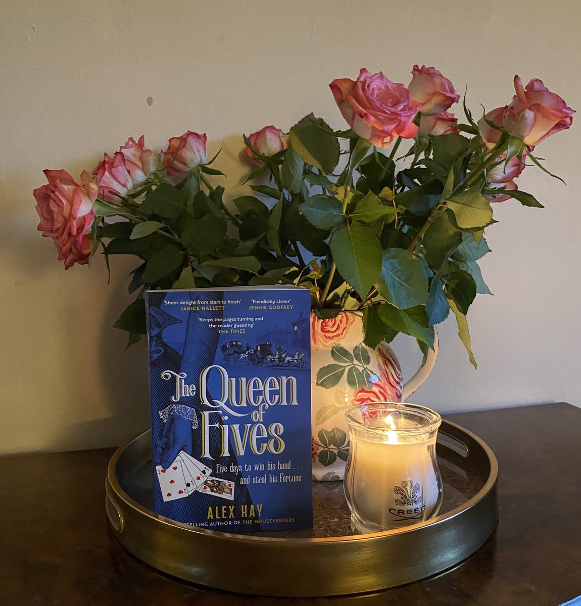 Happy publication day <a href="/AlexHayBooks/">Alex Hay is away</a> <a href="/headlinepg/">Headline Books</a> Head over to my Instagram for the chance to win a copy of The Queen of Fives.
