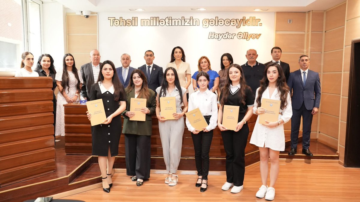 Bakı Dövlət Universitetinin (BDU) Hüquq fakültəsində “İnsan hüquqları” ixtisaslaşması üzrə magistr dissertasiyalarının müdafiəsi üçün yaradılmış ixtisaslaşdırılmış Elmi Şuraya sədrlik etdim.