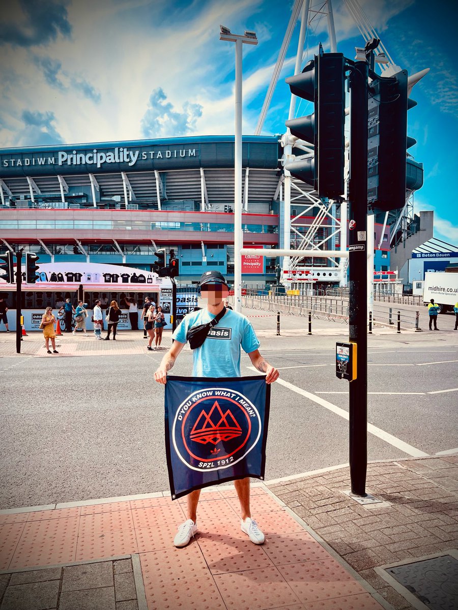 1 DAY TO GO !
In the queue, come on Oasis ! 🪇🎸
<a href="/OasisPodcast/">Oasis Podcast</a> <a href="/oasis/">Oasis</a>