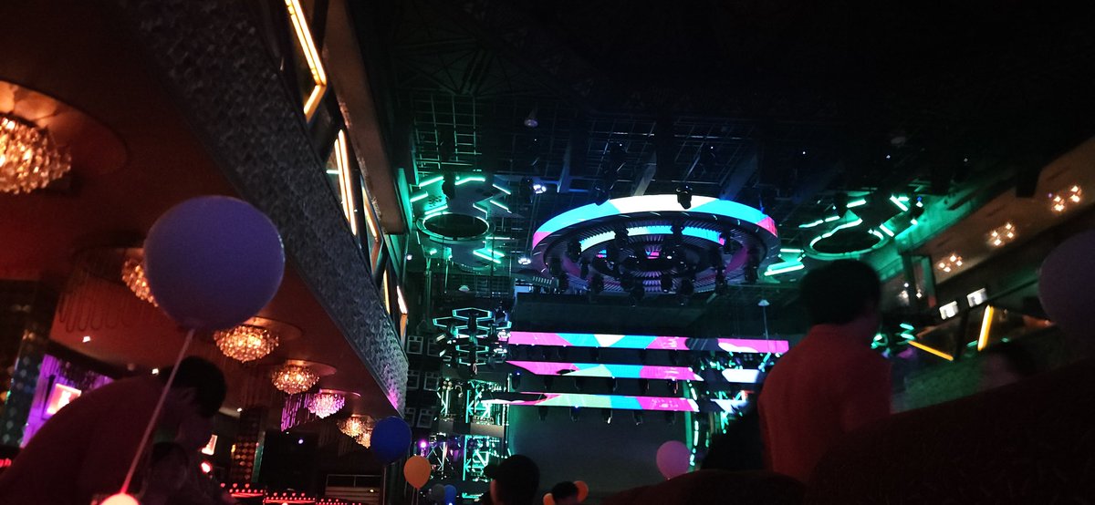 야당 돔 나이트 
얼마만에 나이트인지