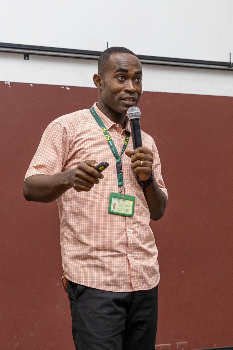 knust_kcc's tweet photo. The KNUST Counselling Centre in Collaboration with the Resilience Mind's Project organized a training program for Exam Officers, Hall Tutors and Administrators on " How to Identify Student's In Distress" @ The IDL Conference room. https://t.co/ve9dokkbdM