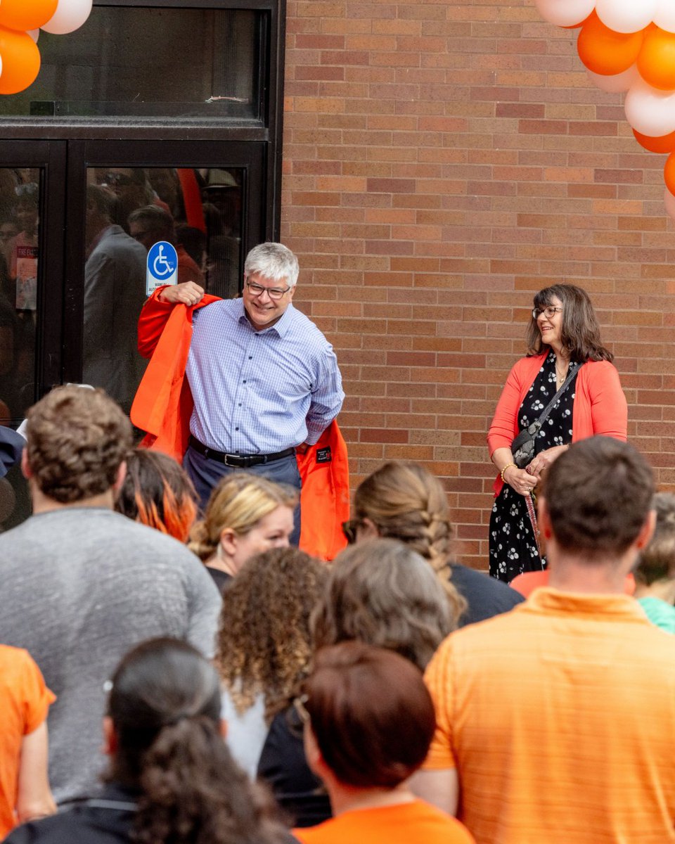 RITPresident's tweet image. What an incredible way to start my time at RIT! Thank you for that warm and spirited welcome, Tigers. Emily, Ollie & I are ready to embrace RIT & the Rochester community. I already feel the energy that makes RIT so unique. Photos by Scott Hamilton & Traci Westcott