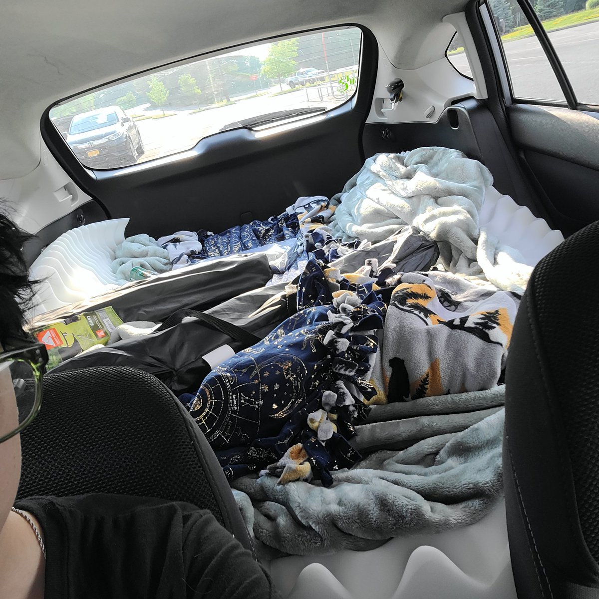 beegoesbuz's tweet photo. Cleaned my Subie up to go Car Camping for the 4th!!! 💚🫶🏻 #subaru #crosstreck #CarGirls https://t.co/bgNAsB4CaZ