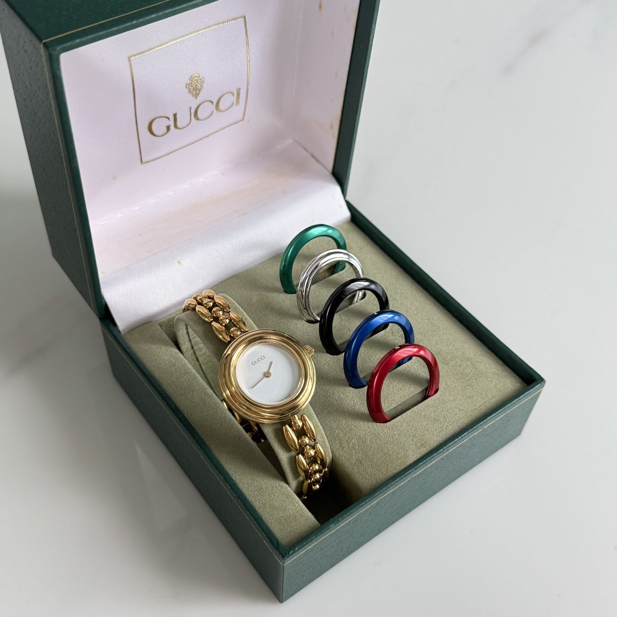 aommoae's tweet photo. Rare item📌 หายากมากแล้วนะคะสำหรับ Gucci 11/12 วงแหวนครบ สามารถเปลี่ยนวงแหวนได้เองตามสไตล์วันที่ต้องการ🫶🏻 

❌รุ่นนี้น้องราคาพุ่ง to the moon มากๆค่ะ❌

สนใจสั่งซื้อได้เลยนะคะ
🛍️Line Official : https://t.co/xrp59CYFUT
🛒IG : Follow Me Follow Time ( https://t.co/kG51mRZhZJ ) https://t.co/68VuIaVbEO