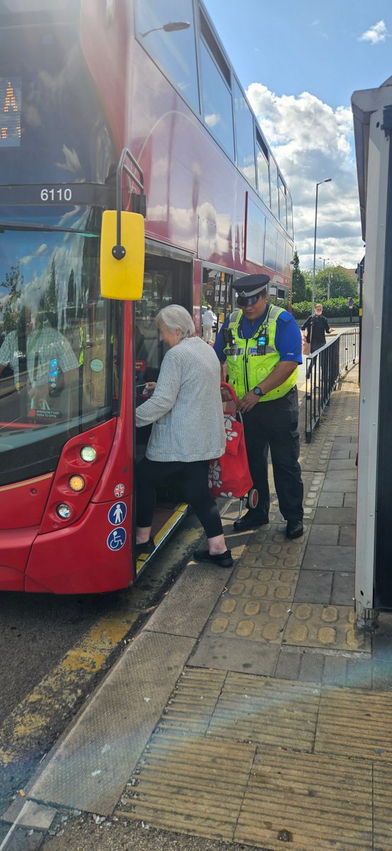 ST_Police's tweet image. As part of #ASBAwarenessWeek we joined @BrumPolice @bhamcomsafety and other partners including @Trafficwmp &amp;amp; @DVLAgovuk in Yardley. 2 men were arrested and a number of motorbikes seized. PCSO Sab even helped a lady get her shopping on the bus.  #notallheroeswearcapes @resolveasb