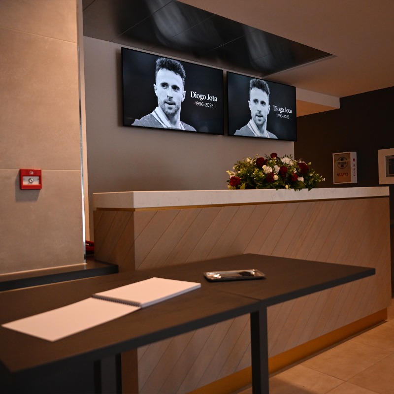 LFC's tweet photo. We have opened physical and digital books of condolence, following the devastating passing of Diogo Jota and his brother Andre.