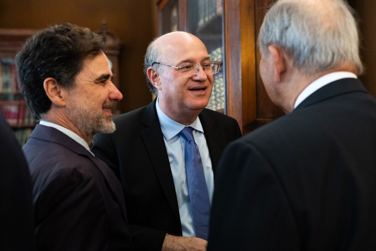 igoldfajn's tweet image. Hoje no almoço de trabalho com o @ipdal_oficial, falei com uma plateia seleta de empresários, deputados, embaixadores, sobre como o @BIDbr está abrindo portas para o setor privado português na América Latina e no Caribe. Com o programa BID para as Américas, queremos transformar…