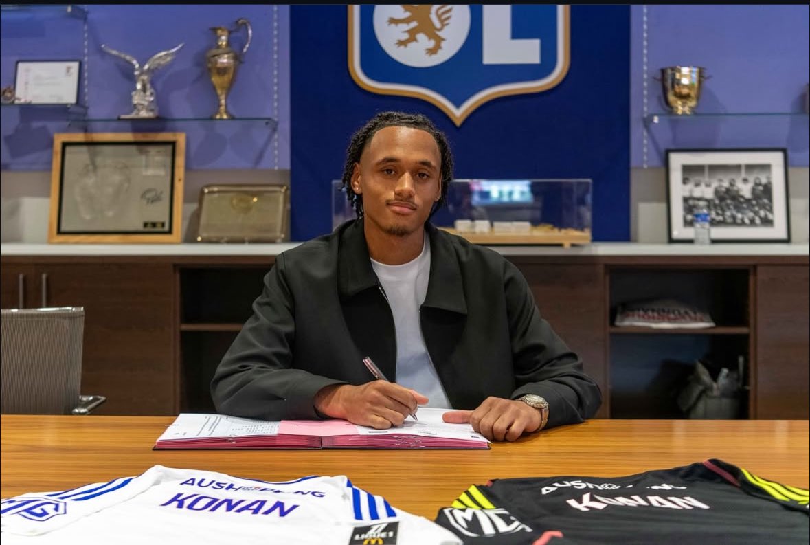 🚨 OFFICIEL : Yvann Konan signe son premier contrat professionnel avec l’Olympique Lyonnais ! ✍🏾🦁