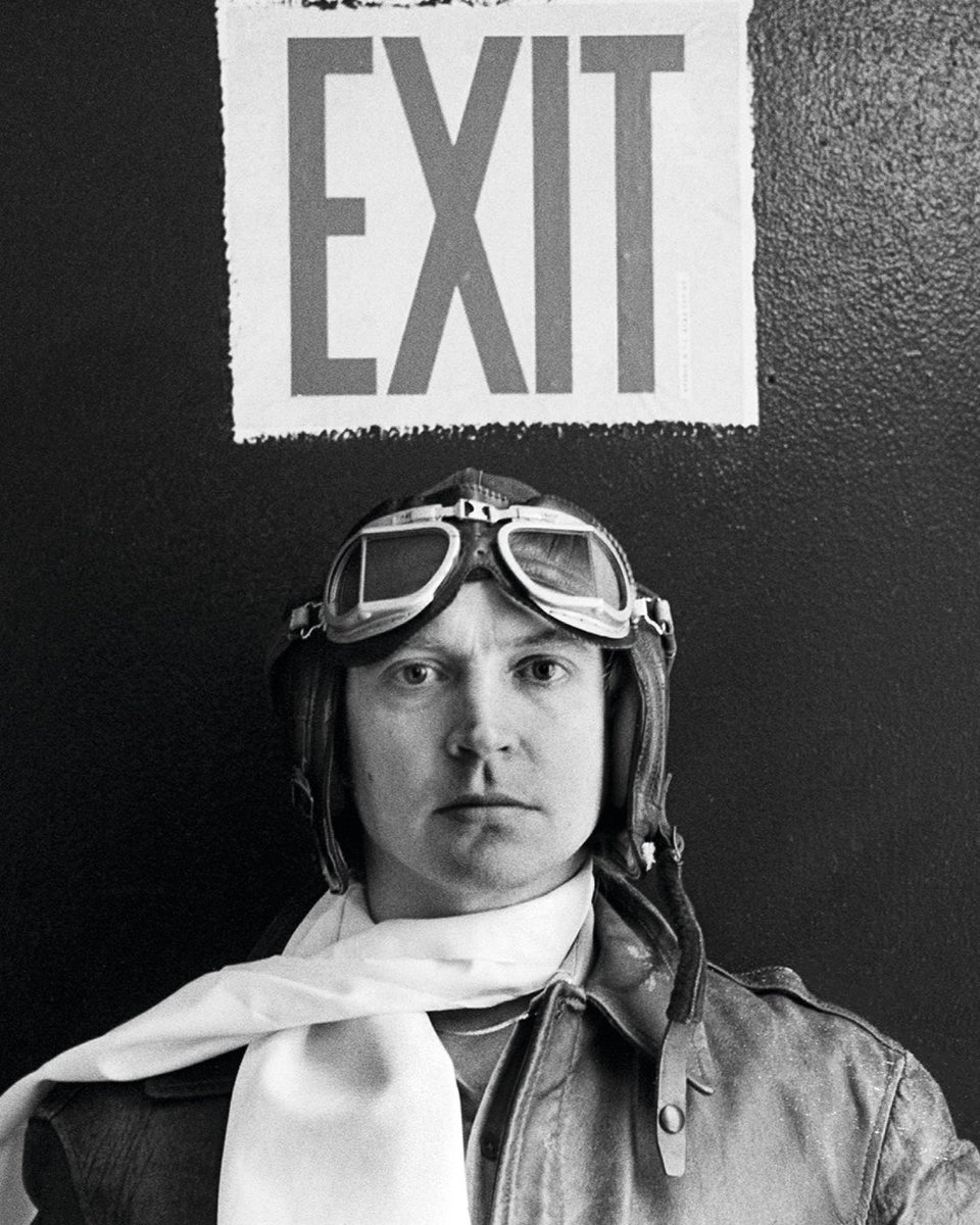 Caption this 📸

Andy photographed by Duane Michals