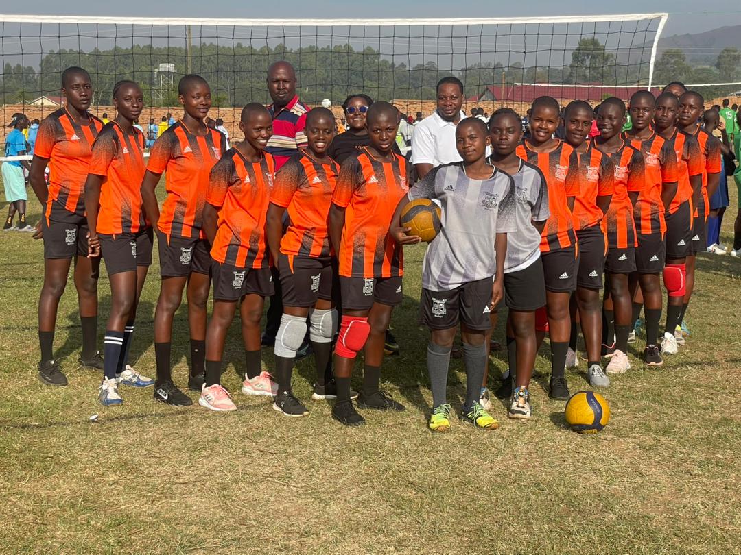 kashakagirlsss's tweet photo. Kashaka Girls are ready to make history at Nationals!!#GirlsInSports #Themirrors #kashakagirlsss https://t.co/hsc3X6aXWQ