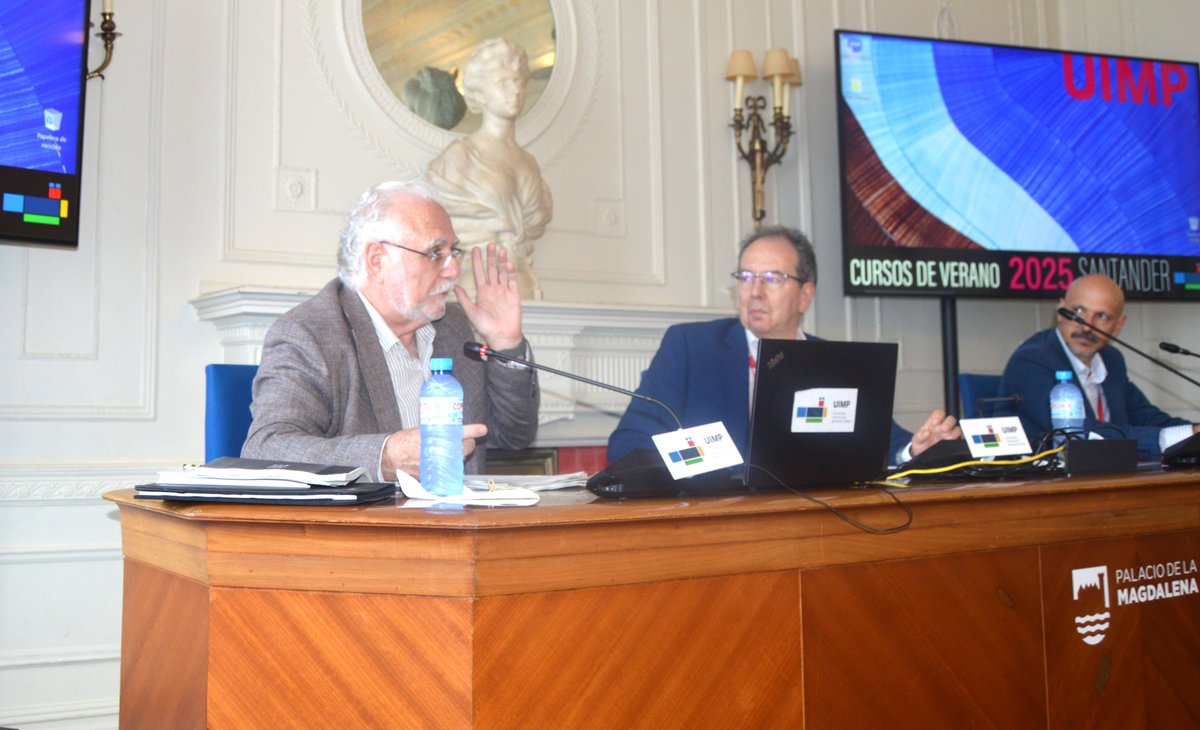 El magistrado del Tribunal Supremo Eduardo Calvo ha repasado en nuestro curso en la <a href="/UIMP/">UIMP</a> hitos de la jurisprudencia sobre derecho de acceso y ha anunciado asuntos sobre los que recaerá sentencia próximamente, como el acceso al código de los algoritmos que usa la Administración