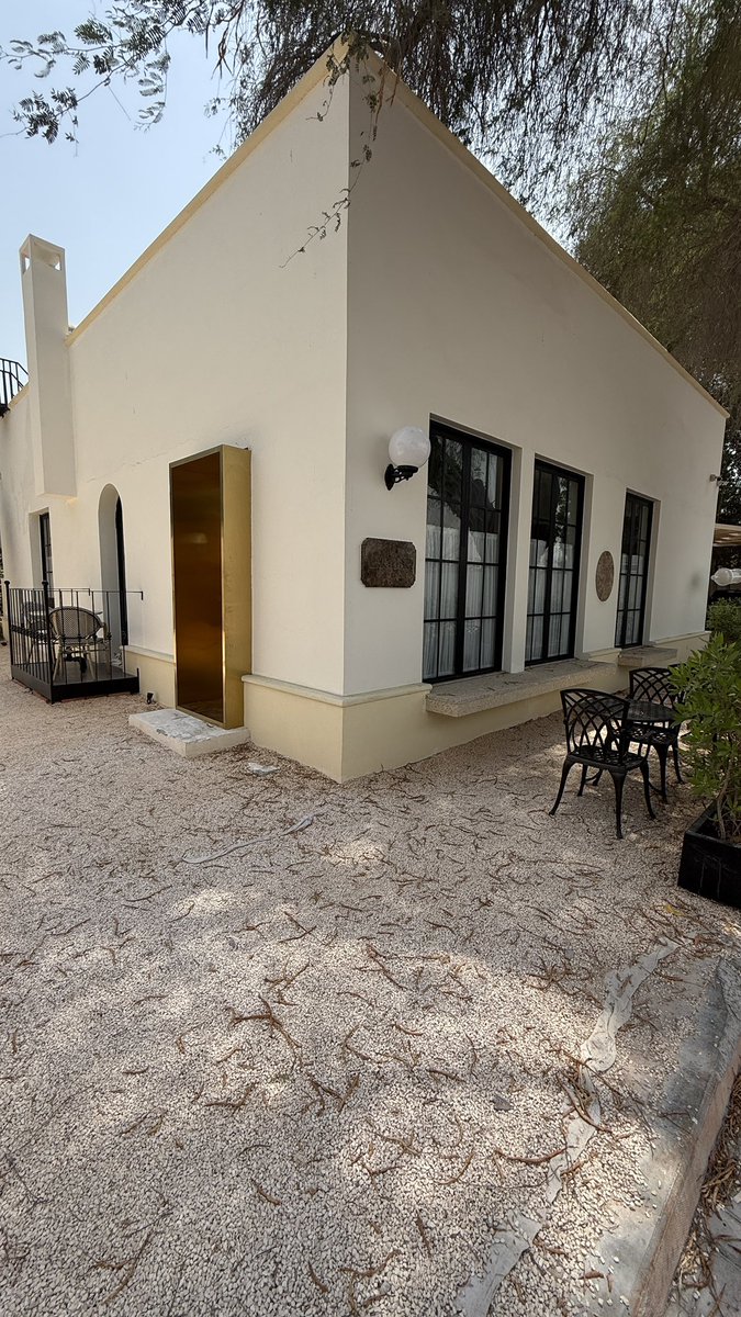 كوفي Tomorrow Morning 
📍دبي - زعبيل 

من القهاوي الهادية في وسط زعبيل الثانية بين البيوت،  وعندهم ريوق طول اليوم، قهوتهم زينة .. 

اذا كنت ادور مكان ملوم وهادي وبعيد عن الزحمة في دبي فاتوقع هذا الكوفي بيكون مناسب

هذا لوكيشن الكوفي : 

maps.app.goo.gl/mgi35BcrKFaTeJ…