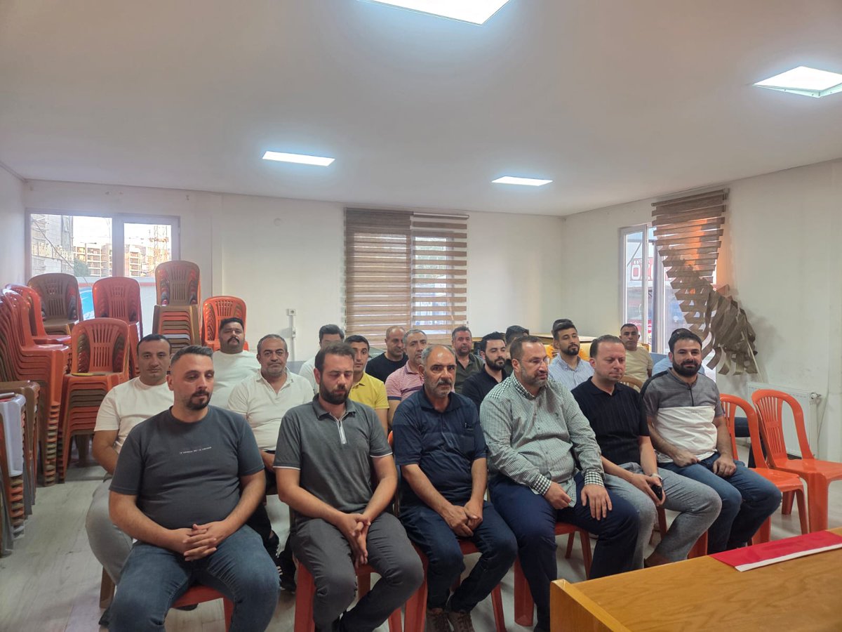 MHP Battalgazi İlçe Başkanlığı olarak aylık olağan Yönetim Kurulu toplantımızı gerçekleştirdik. Geçen ayın değerlendirmesi, gelecek ayın planlaması yapıldı. 

Alınan kararların ilçemize, şehrimize ve teşkilatımıza hayırlı olmasını temenni ediyoruz.