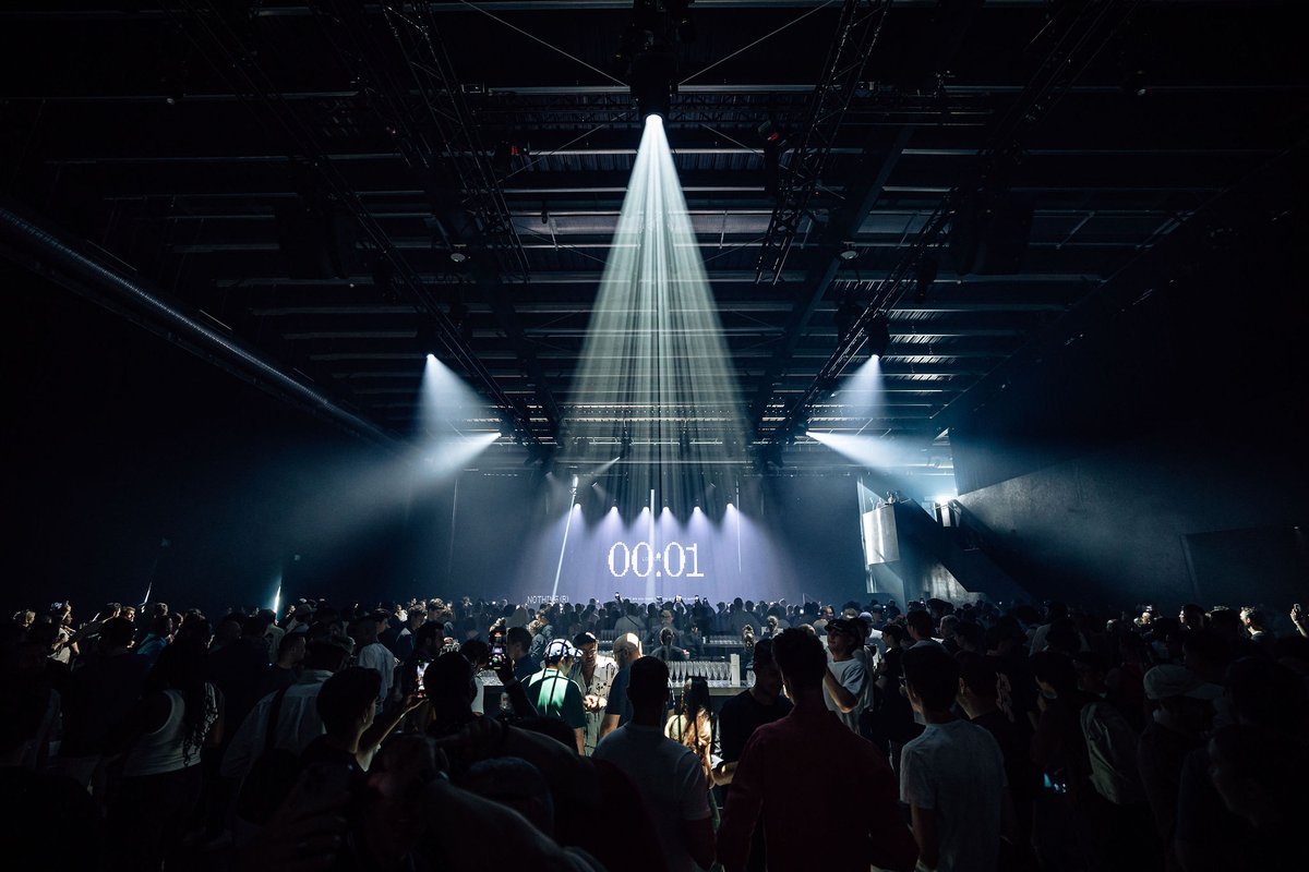 bishdoesnothing's tweet image. July 1st was 🔥💃🥰.
1,000 of our community, corp partners and friends 'came to play' 😉 and helped us celebrate Phone (3)📱 and Headphone (1) 🎧 launching.
Pre-order opens tomorrow 1PM BST.