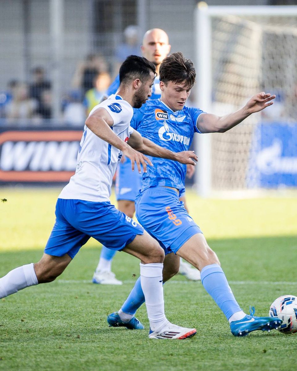 H/T' | Goalless at the break 

#ZenitDynamoMak 0-0 

📺 youtu.be/MpaVs64xRAo