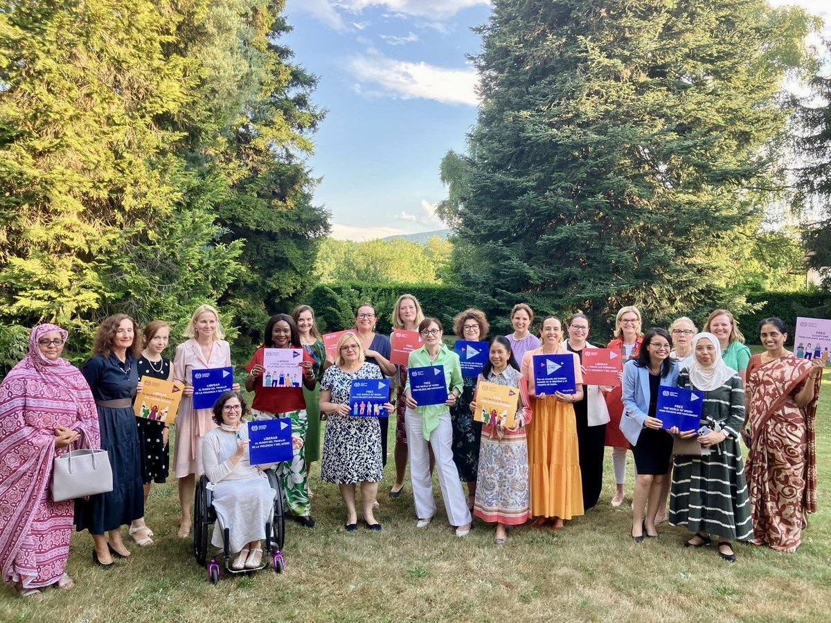 Chile 🇨🇱 en Ginebra (@chileonuginebra) on Twitter photo Agradecemos a <a href="/AustriaUNGeneva/">Austria UN Geneva</a> la organización del encuentro que conmemoró la 50ª ratificación del #Convenio190 de la <a href="/ilo/">International Labour Organization</a>, que protege el derecho a un mundo del trabajo libre de violencia y acoso. Agradecemos a <a href="/AustriaUNGeneva/">Austria UN Geneva</a> la organización del encuentro que conmemoró la 50ª ratificación del #Convenio190 de la <a href="/ilo/">International Labour Organization</a>, que protege el derecho a un mundo del trabajo libre de violencia y acoso.