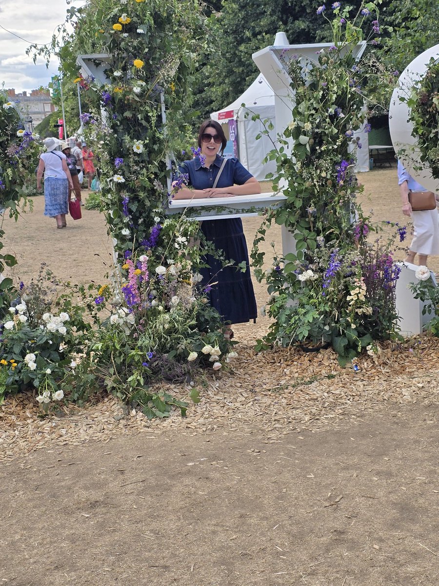Went to Hampton court flower show today. I think I prefer it to Chelsea. Lovely weather and not too crowded.