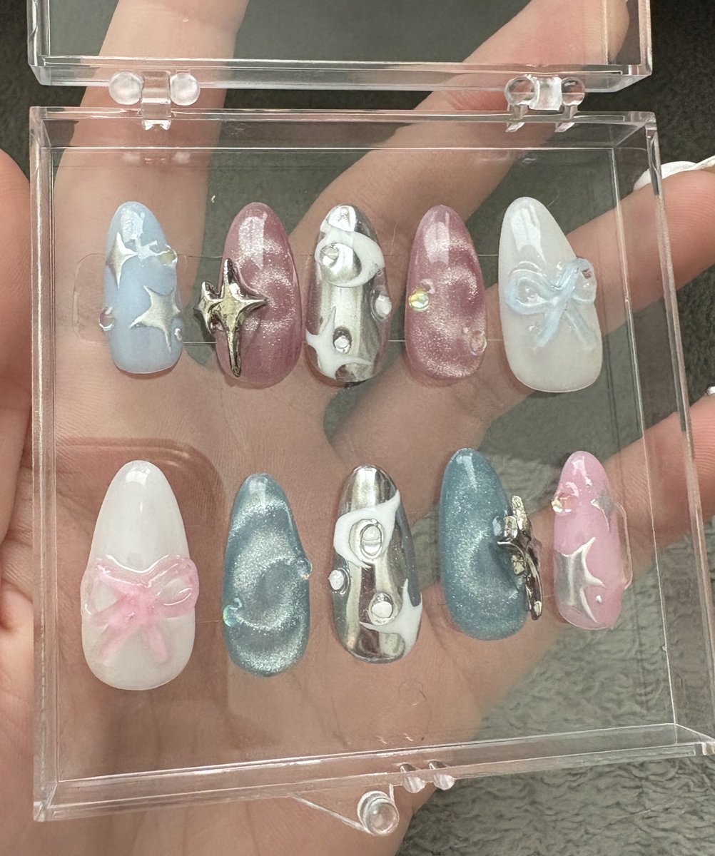 coyfaee's tweet image. i dont really show off the nails i make but i rlly like how these came out!