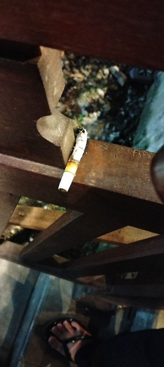 Sikehiro's tweet image. #AdekMakan enak, -1 durian karna niat awalnya datang kesini ya ngincer duriannya... Ada, cuma yang Frozen sekotak 600rb (mending bayar kos)