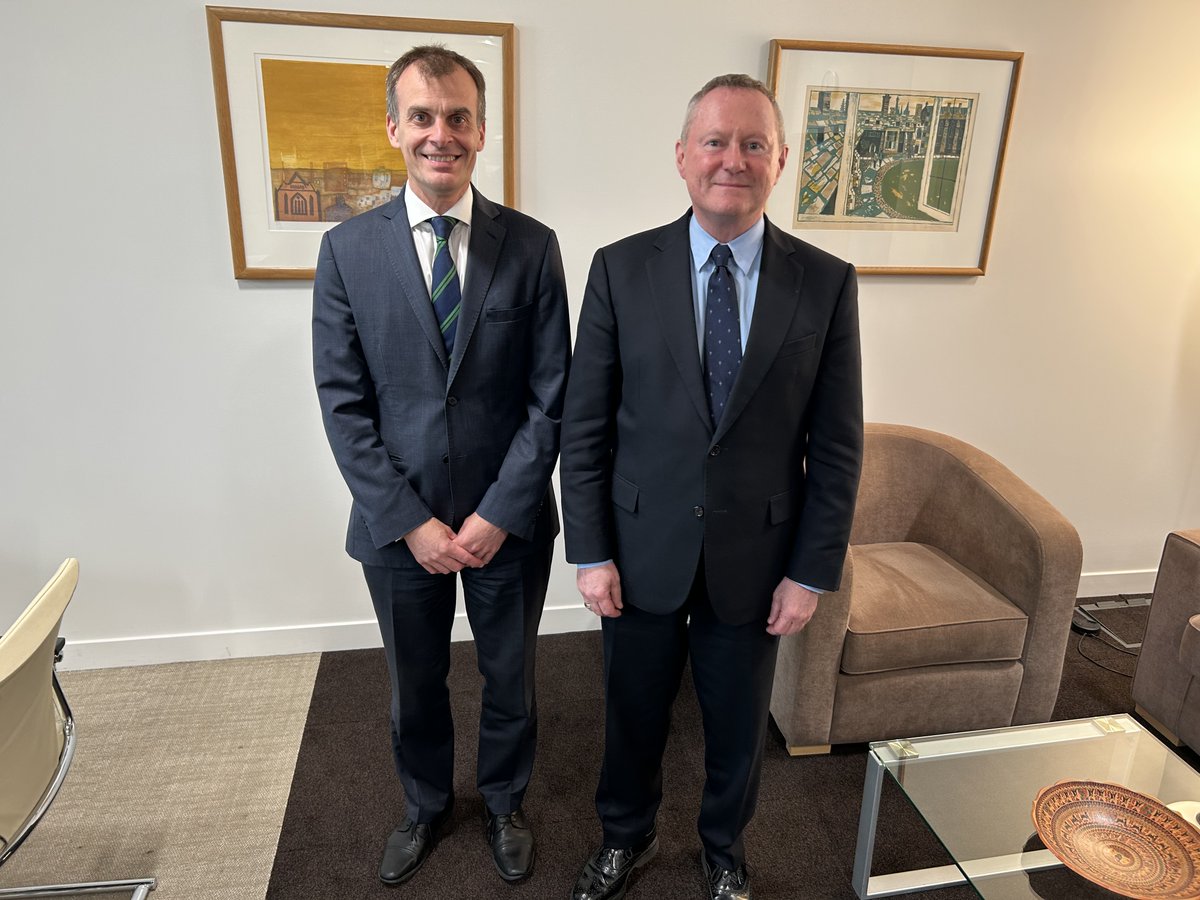 CommissionerHR's tweet image. Open and constructive meetings to conclude my visit to the #UnitedKingdom with Lord Alton and Baroness Lawrence of @HumanRightsCtte, the UK delegation to @PACE_News, Secretary of State @NIOgov @hilarybennmp and Second Permanent Secretary @ukhomeoffice Simon Ridley