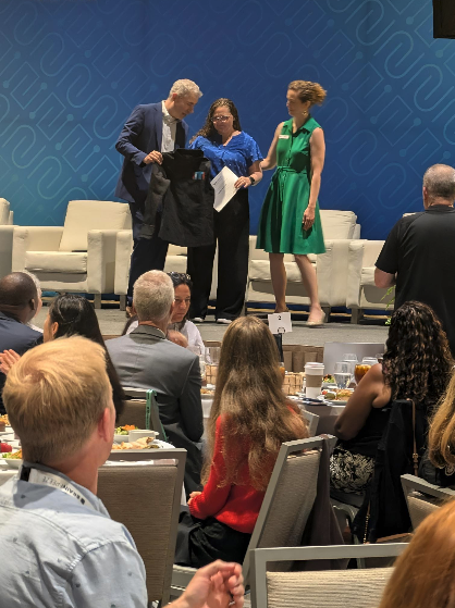 ncdpiDTL's tweet photo. 🚨 Big news! Dr. Ashley McBride has been named a global winner of the @ISTEofficial + @ASCD 𝗠𝗮𝗸𝗶𝗻𝗴 𝗜𝗧 𝗛𝗮𝗽𝗽𝗲𝗻 𝗔𝘄𝗮𝗿𝗱! 🧥💻 Her leadership in digital learning continues to inspire across NC. Way to go, Ashley! 👏 #MakingITHappen #ISTELive #TeamDTL #EdTechLeader https://t.co/OLlZ02pKad