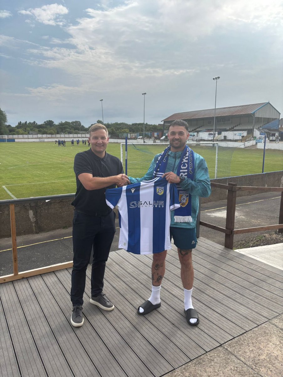 Summer Signing - Sam Cable

We’re delighted to announce the return of striker Sam Cable to Westfield Lane

A career that started in our U19’s and led to a prolific NCEL striker

Welcome home Sam!!

frickleyathletic.co.uk/summer-signing…

🔵⚪️🔵

#forzafrickley