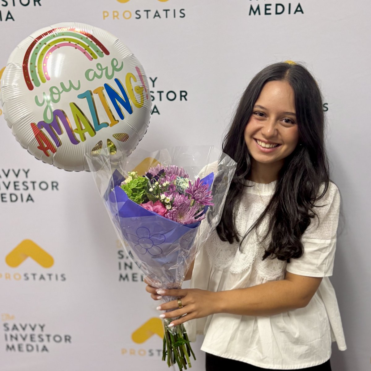 ProstatisFinan1's tweet image. 🎉 This week we celebrate Nilufar, our Guest Experience Coordinator on her 1 year workiversary with Prostatis! 🥳 We’re so lucky to have her helping perspective clients feel right at home from day one. ☺️ Happy Anniversary, Nilufar! 💐 
#ProstatisFinancial #HappyAnniversary