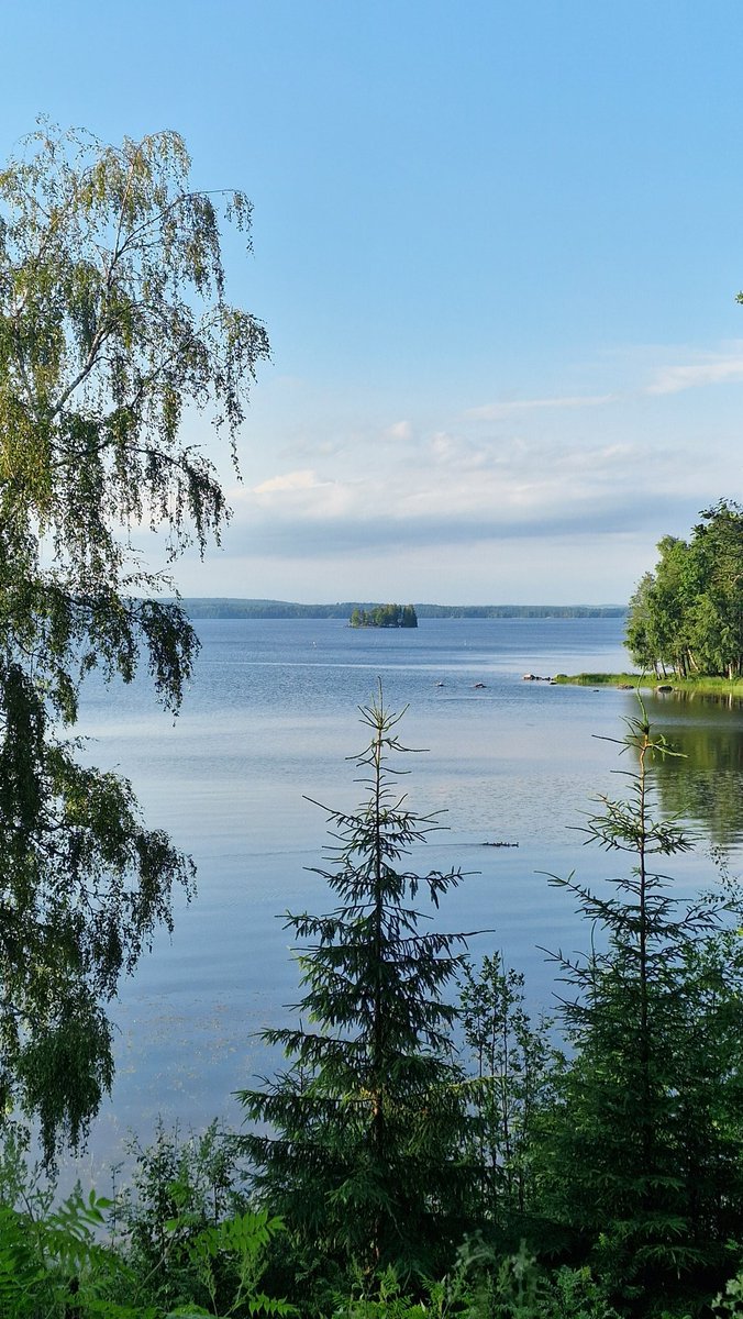 Vielä ei niin kovin myrskyä.