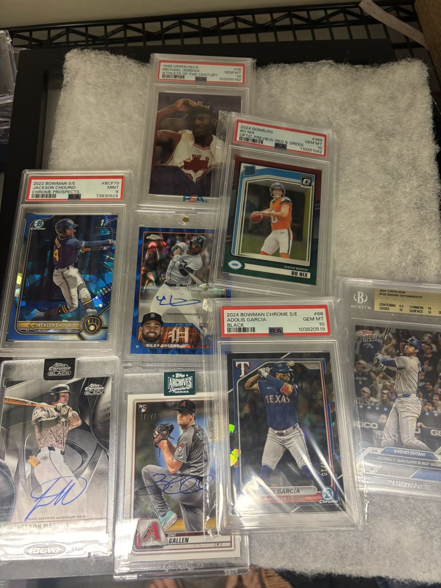 PullEmSports's tweet image. Selling!!! Happy 4th everyone🇺🇸