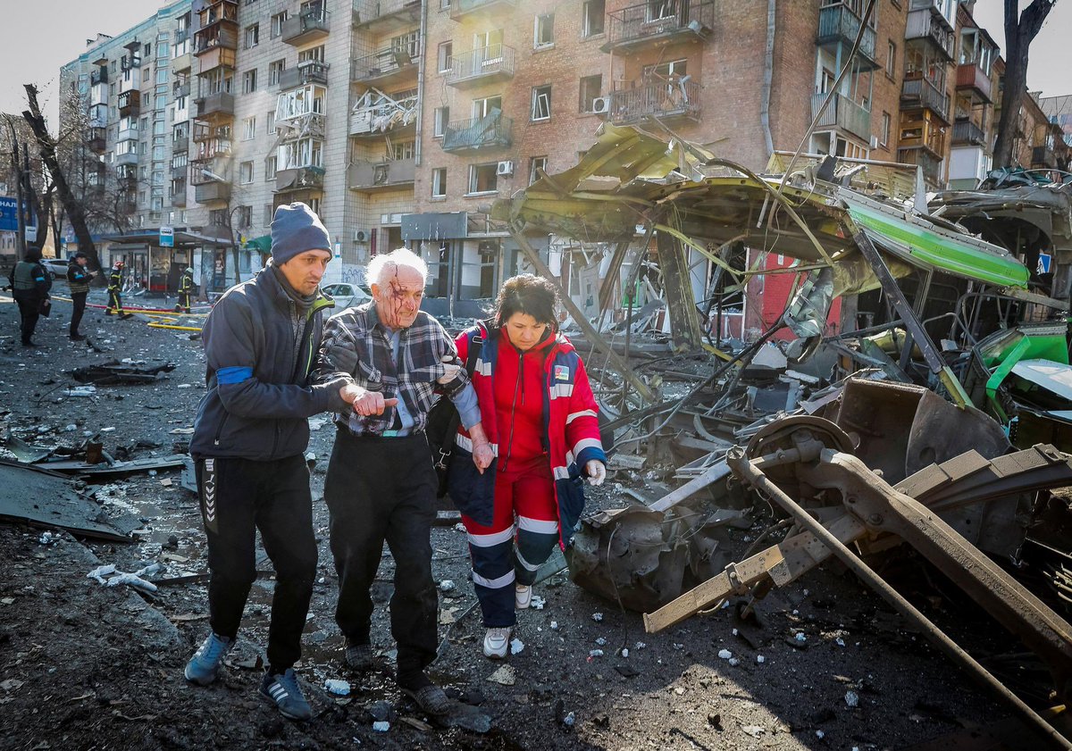 L’administració Trump ha decidit abandonar Ucraïna a la seva sort i, x tant, ha deixat via lliure a Putin x a destruir tot el país. Mentre, Europa, q ha tingut 3 anys x a preparar-se, llueix tota la seva incapacitat a pesar en l’arena internacional. Discursos els q vulgueu…