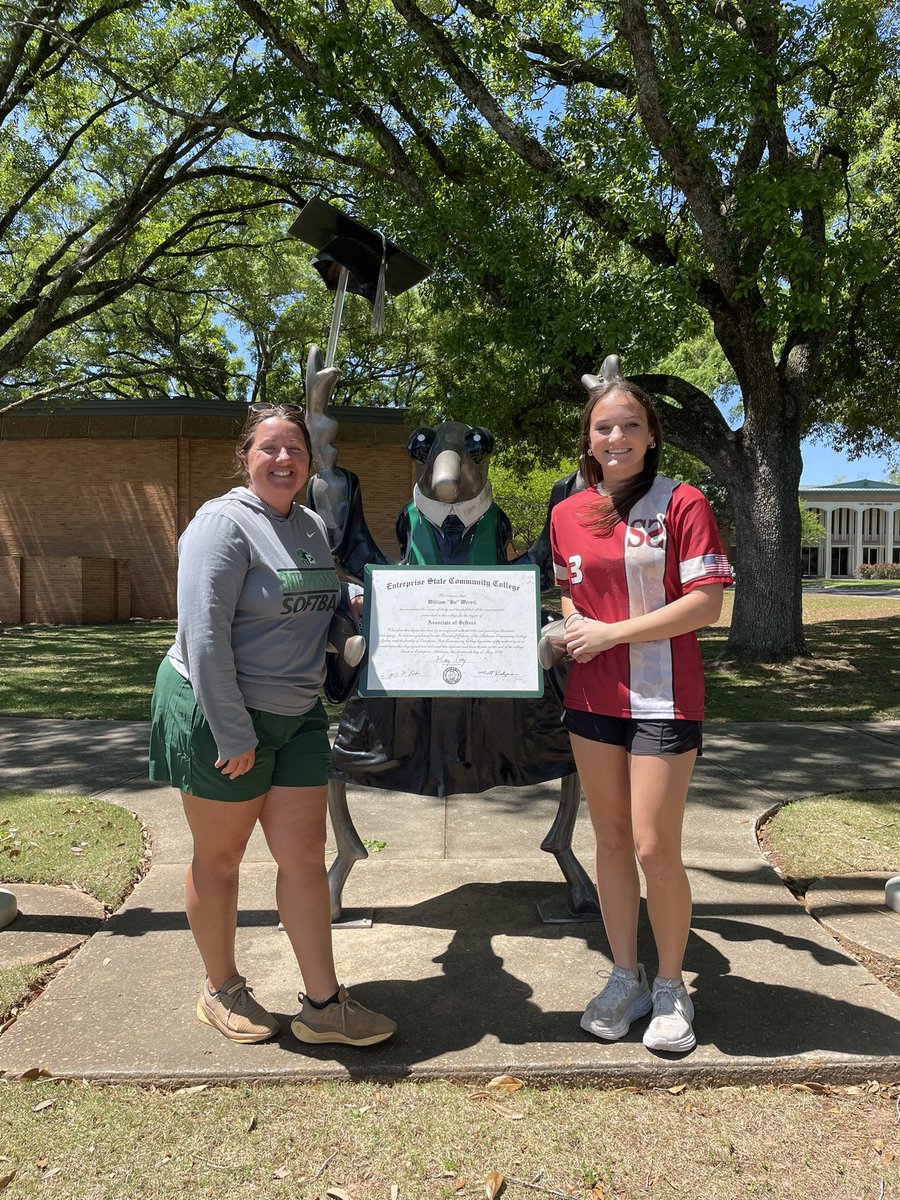 Emma Rose Meldrum tweet media