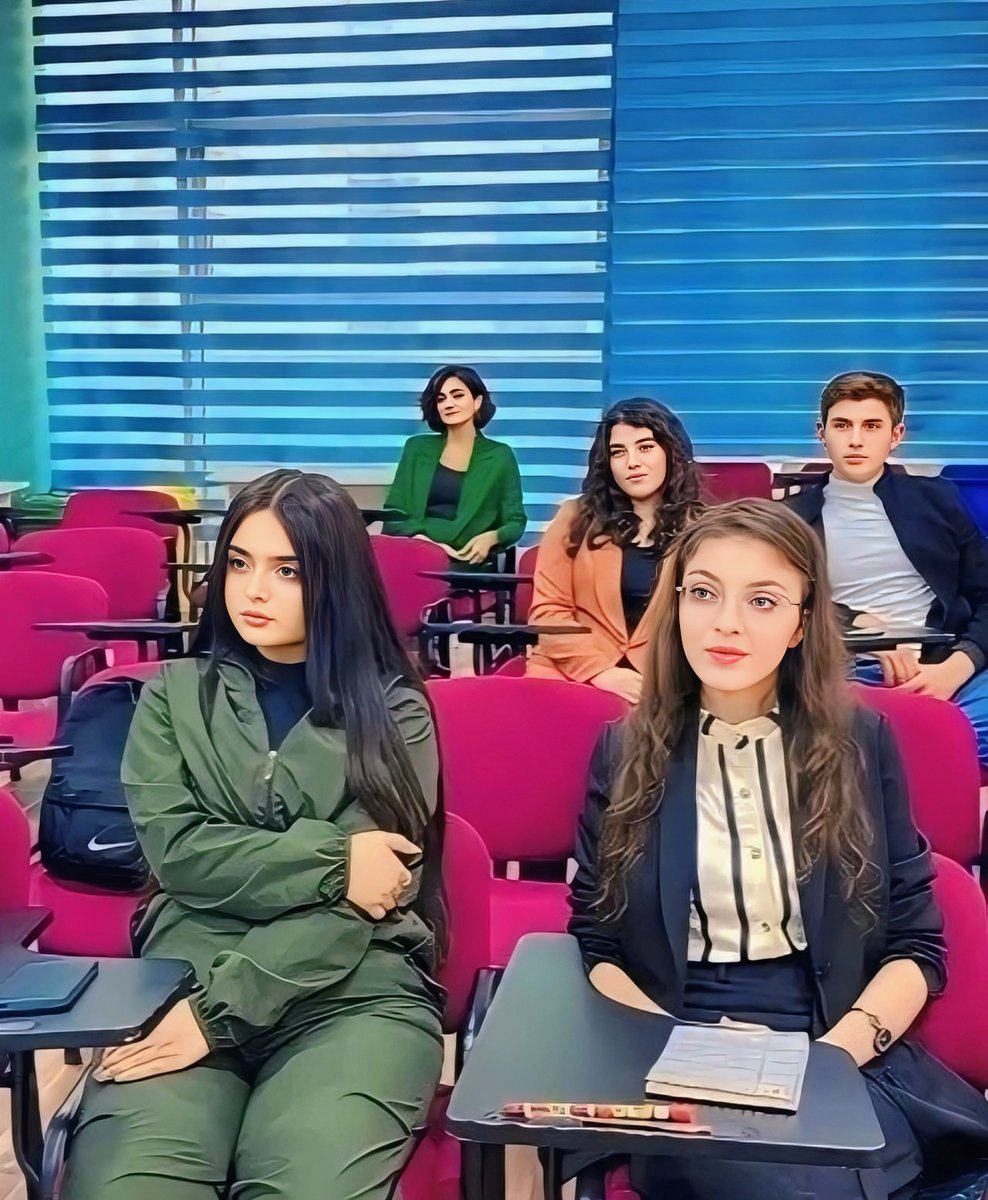 “Güney Azərbaycanda Milli Dövlətçilik şüuru” adlı layihəmizin qonağı Güney Azərbaycan Demokratik Türk Birliyinin sədri Əjdər Tağızadə ilə görüşümüz oldu. Görüşdə Güney Azərbaycanda İran rejiminin ağır işgəncələrini çəkən Azərbaycan türklərinin  çətin vəziyyəti haqqında danışıldı.