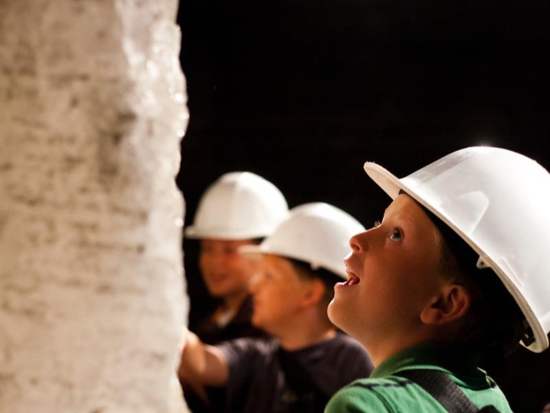 Go 650 feet underground at Strataca! 🧂⛏️
Explore one of the world’s largest salt deposits on the popular Salt Blast Pass—a narrated train ride, mining gallery, and tram tour, all at a cool 68°F year-round. 🌬️
Strataca is just one of the cool attractions within a short drive of