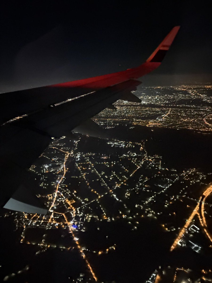 ACE_ICE_5678's tweet photo. 台灣的夜空 https://t.co/HHitJMwHBT