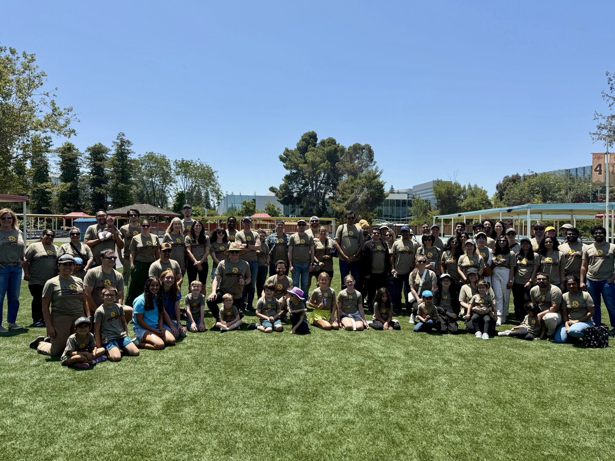 forwardnetworks's tweet image. Our Bay Area team had a lovely summer barbecue at California's Great America with friends and family members. We wish everyone a wonderful long weekend!
hubs.ly/Q03vmhDF0