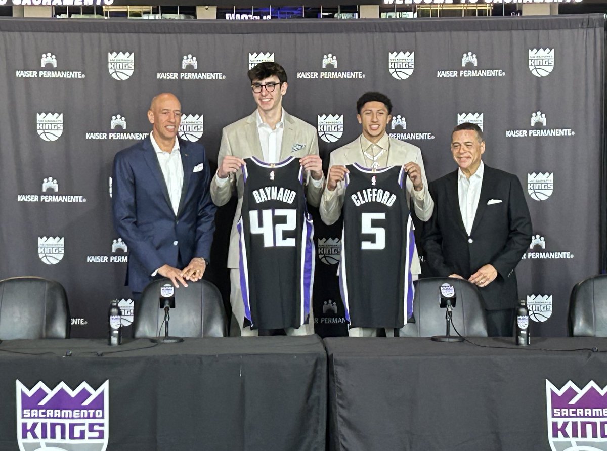 Welcome to Sacramento Maxime Raynaud and Nique Clifford