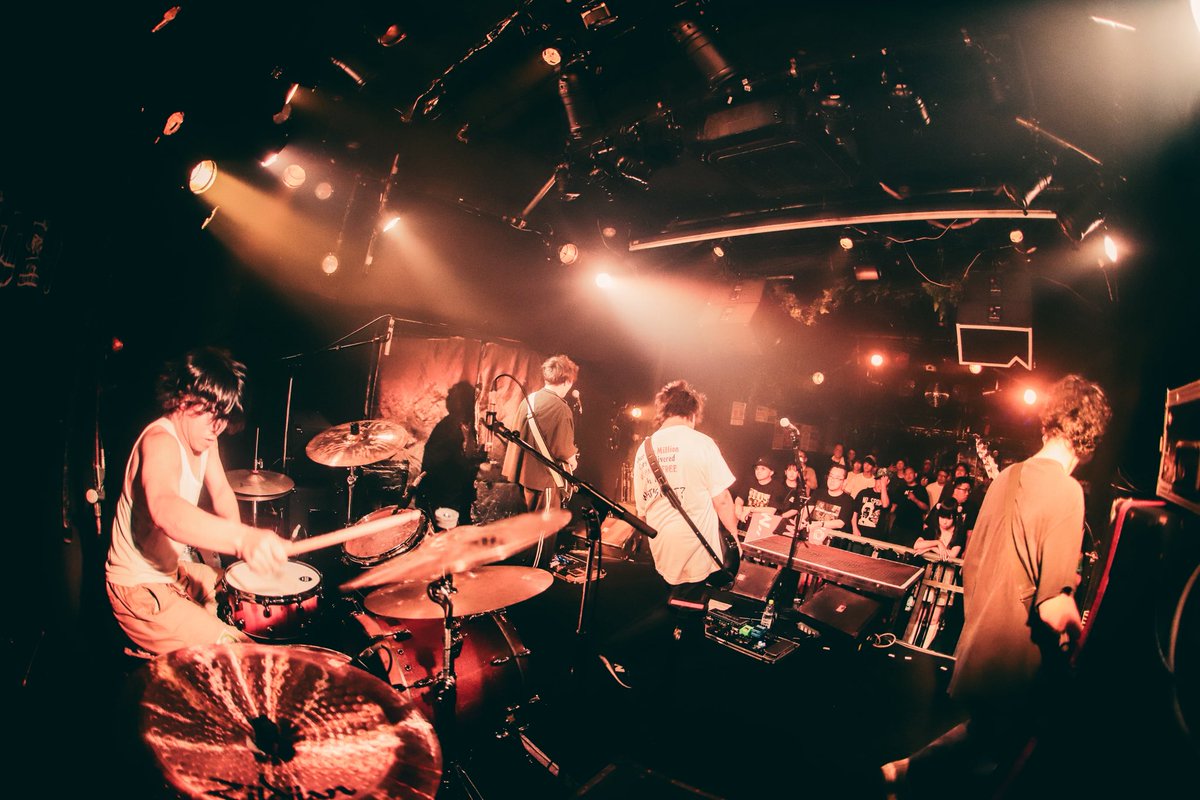 2025.7.1 at music zoo 神戸太陽と虎
かずき山盛り
~MAKE LOVE MAKE LIVE tour~

最高の日でした！！！

IQ2のライブは
しんどいことも悲しみも分け合える
皆でハイになれる場所にしていきます！！！
まだまだ進みまっせ🔥

僕らだけの世界がそこにある

photo by <a href="/rio__0214_06/">Rio</a>