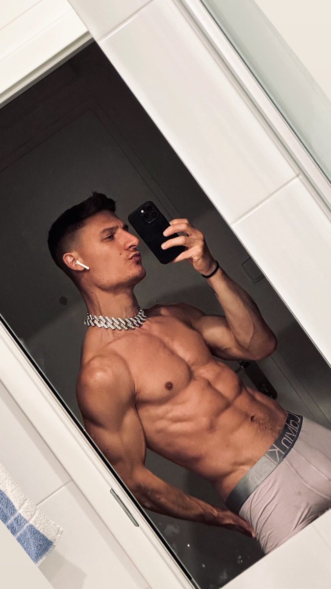 🤤