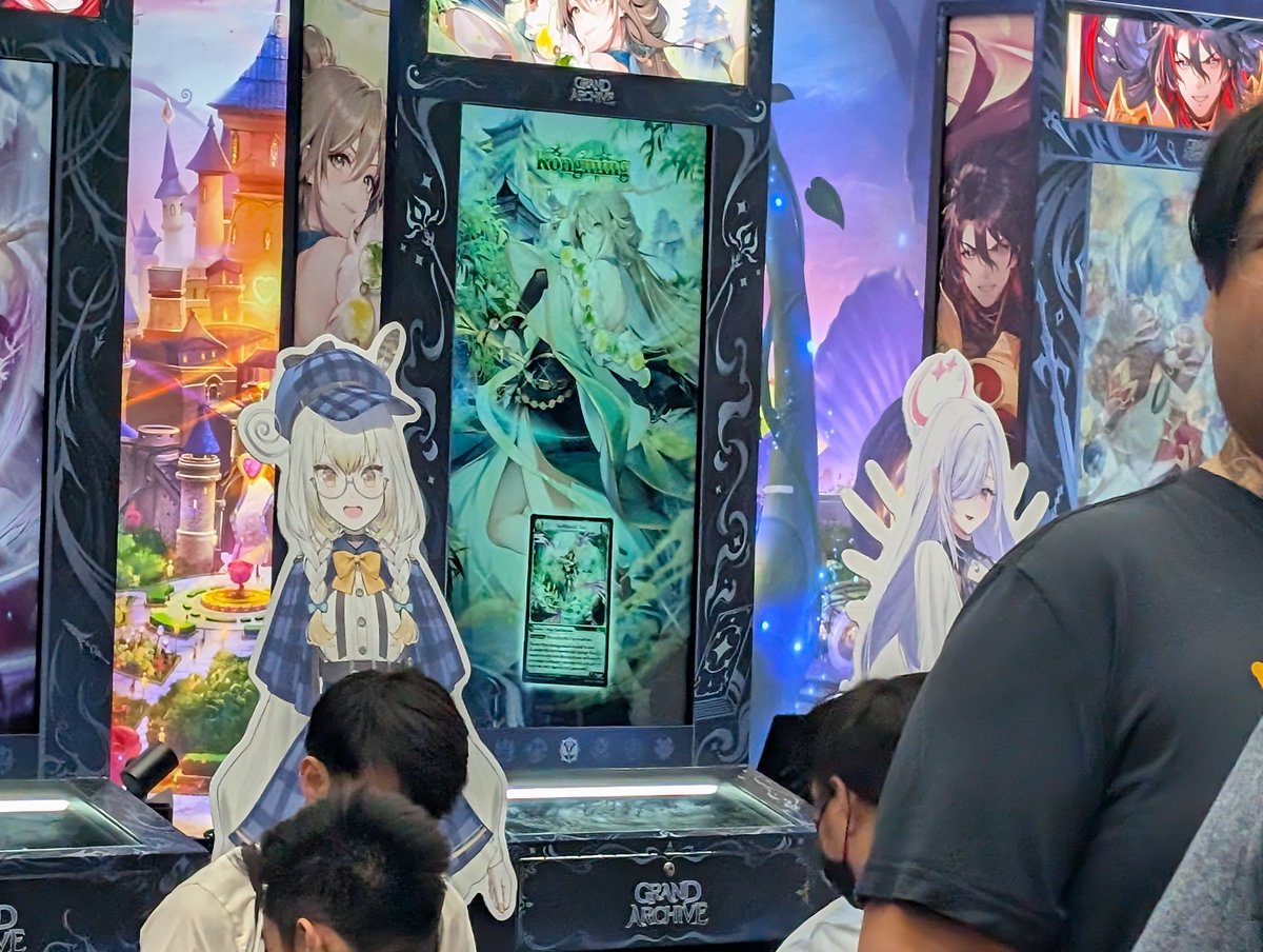 ninjaofthesands's tweet image. Found some cuties at the @grandarchivetcg booth