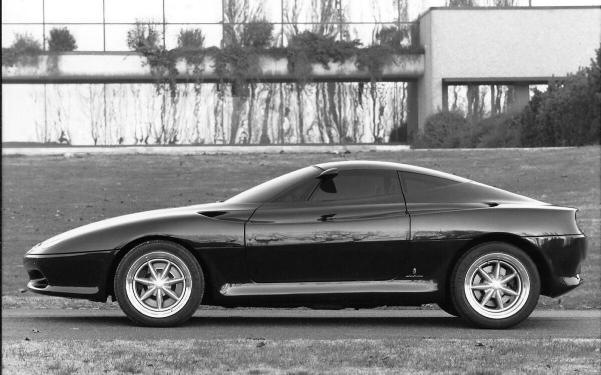 Concept Cars That Time Forgot: Pininfarina Chronos...

What a handsome machine! 😍

hagerty.co.uk/articles/conce…