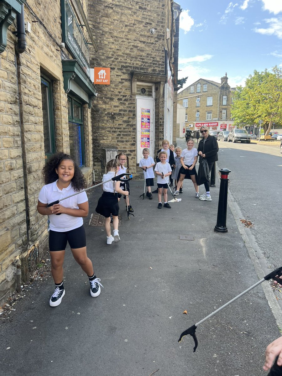 Thorpe Primary School (BD10) tweet media