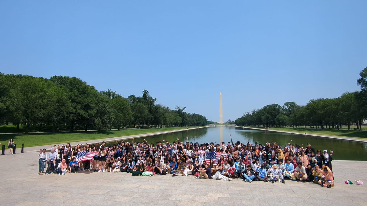 Happy 4th of July from AFS-USA!

Today we’re celebrating connection across cultures – a fundamental part of our country’s past, present, and future. Become part of our legacy to build stronger communities in the U.S. through #hosting at afsusa.org/host.

#AFS #July4th
