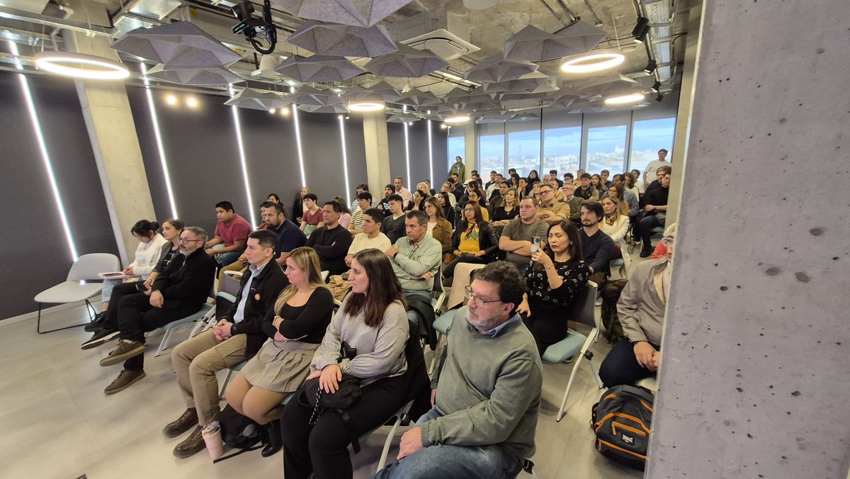 Rather Labs present at Blockchain Neuquén 🏔️🇦🇷

Our very own <a href="/JuanBelRiq/">Juan B</a> shared insights on Zero Knowledge: from ZK proofs to the broader ZK ecosystem and beyond!

Big thanks to <a href="/SEEDLatam/">SEED Latam 🚀 🔊</a> for the invitation!