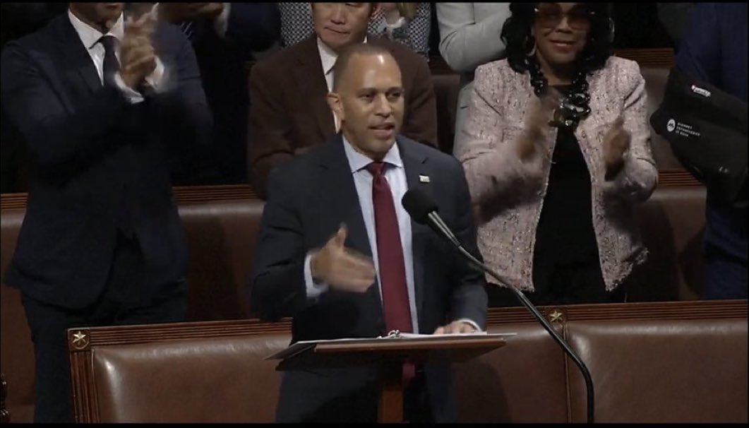 YLefkowitz's tweet image. Future Speaker Hakeem Jeffries is an orator extraordinaire
Nobody delivers a message like he does