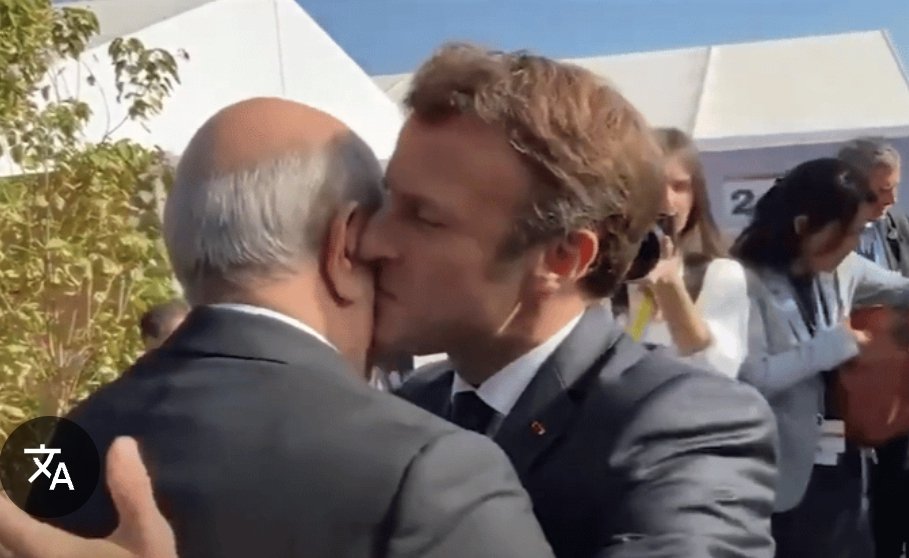 fredsubirana's tweet image. 🐚Le diplomate n&apos;est plus un gateau🎂 

La soumission à l&apos;#islamisme de #macron ou quand la politique de la carpette ne paie pas !!

Les chrétiens de syrie sont massacrés 
👉 #macron a reçu #Aljouani 

#BoualemSansal et #ChristopheGleizes sont otages chez celui dont macron loue…