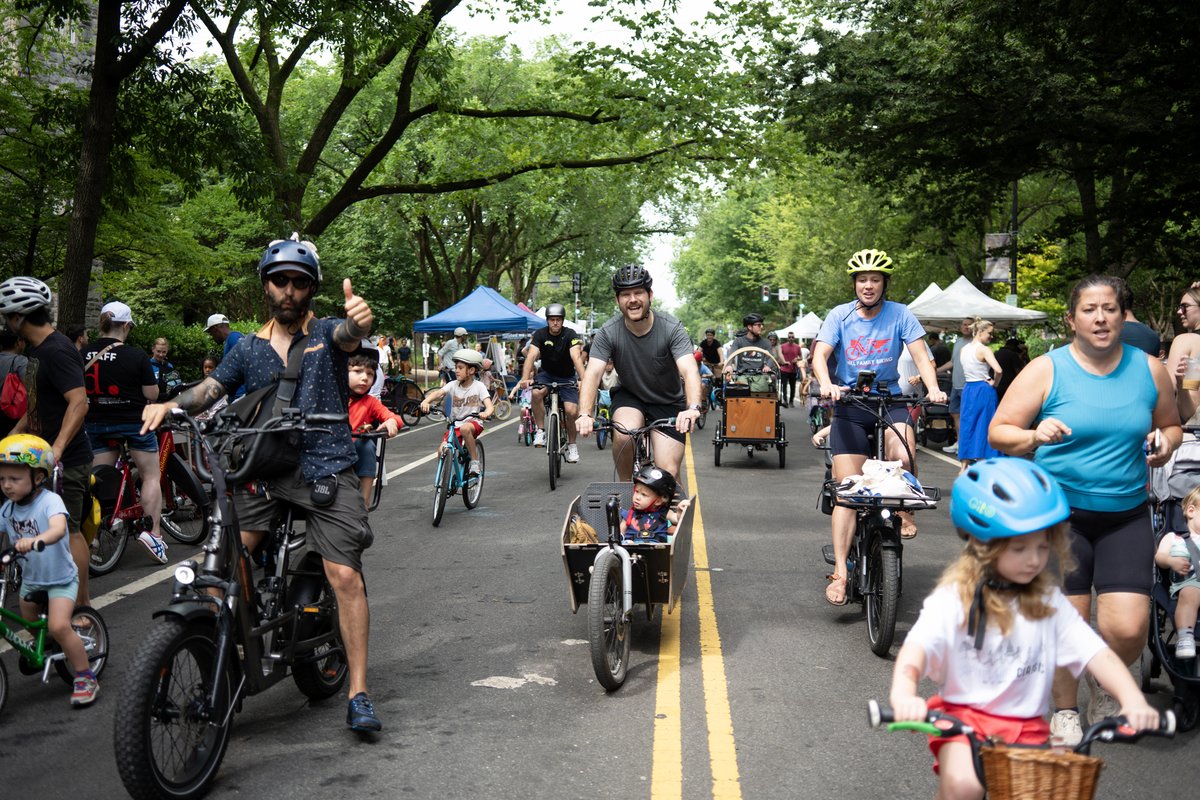 DDOTDC's tweet photo. Foam parties, dancing, and streets transformed for people—not cars. Capitol Hill’s #OpenStreetsDC was joy in motion. We’re here for the freedom to move. #DDOTDC https://t.co/OcTH4ZBggz